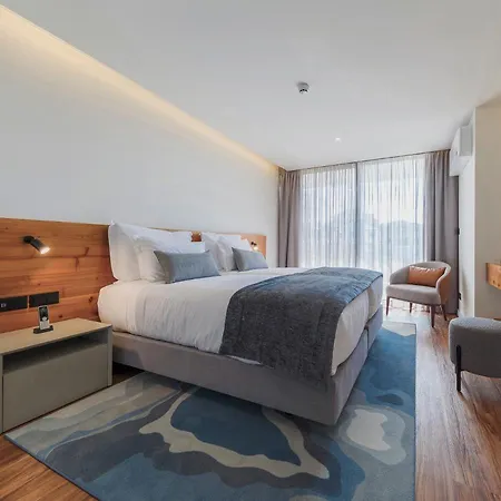 Aparthotel The Shipyard - Angra Angra do Heroísmo