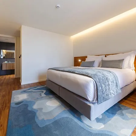 Apartmanhotel The Shipyard - Angra 4*