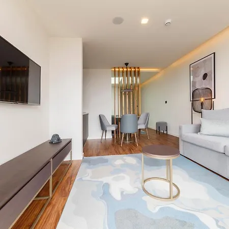 Aparthotel The Shipyard - Angra 4*