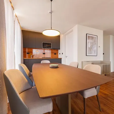 The Shipyard - Angra Angra do Heroísmo