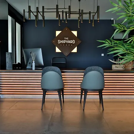 Апарт-отель The Shipyard - Angra Ангра-ду-Эроижму