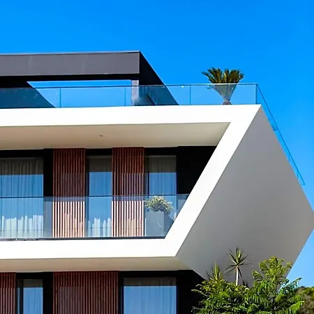 Aparthotel The Shipyard - Angra 4*
