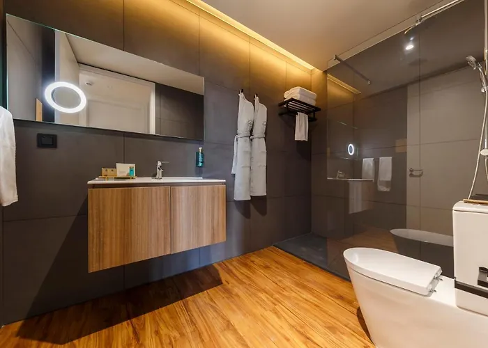 The Shipyard - Angra Aparthotel Angra do Heroismo