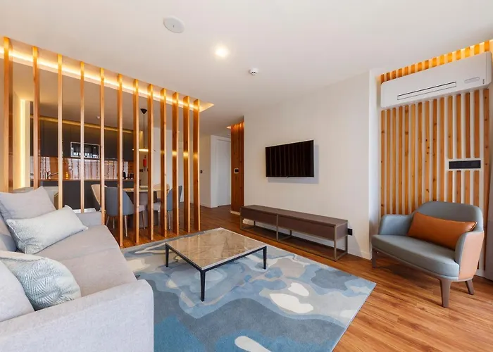 Aparthotel The Shipyard - Angra