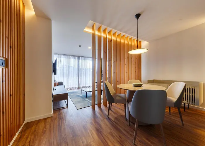 The Shipyard - Angra 4*