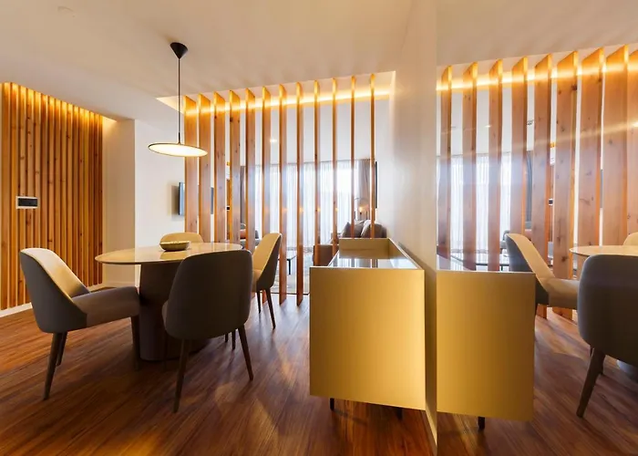 The Shipyard - Angra Angra do Heroismo