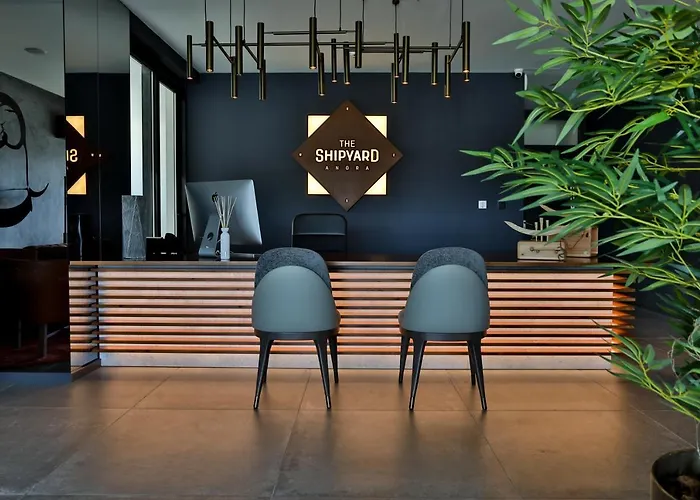 Aparthotel The Shipyard - Angra Angra do Heroismo