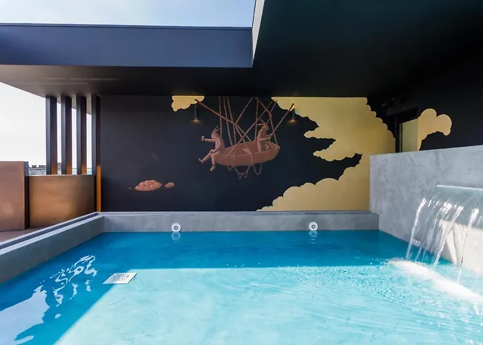 Aparthotel The Shipyard - Angra