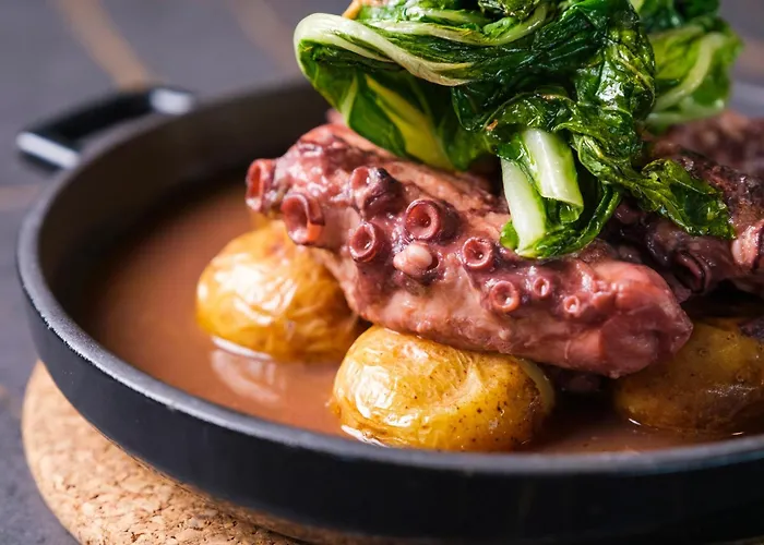 The Shipyard - Angra Aparthotel Angra do Heroismo